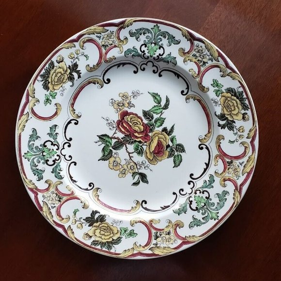 2 Wedgwood Camelia Dinner Plates 10 3/8 Floral Porcelain Etruria England Vintage - Picture 1 of 2